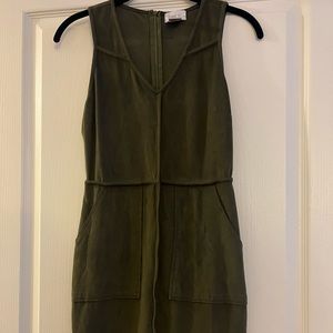 Dark Green suede dress with pockets